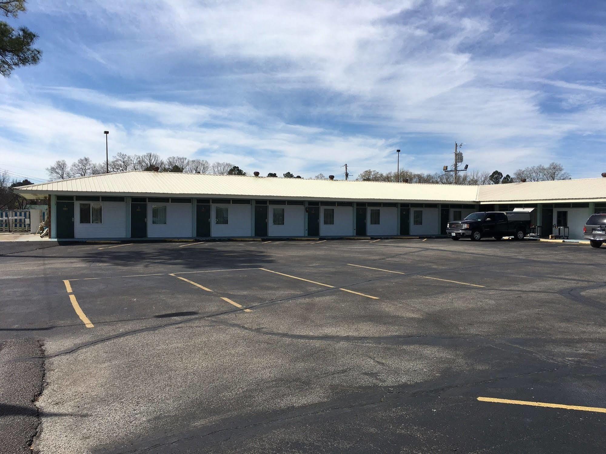 Aristocrat Motor Inn Bolivar Exterior photo